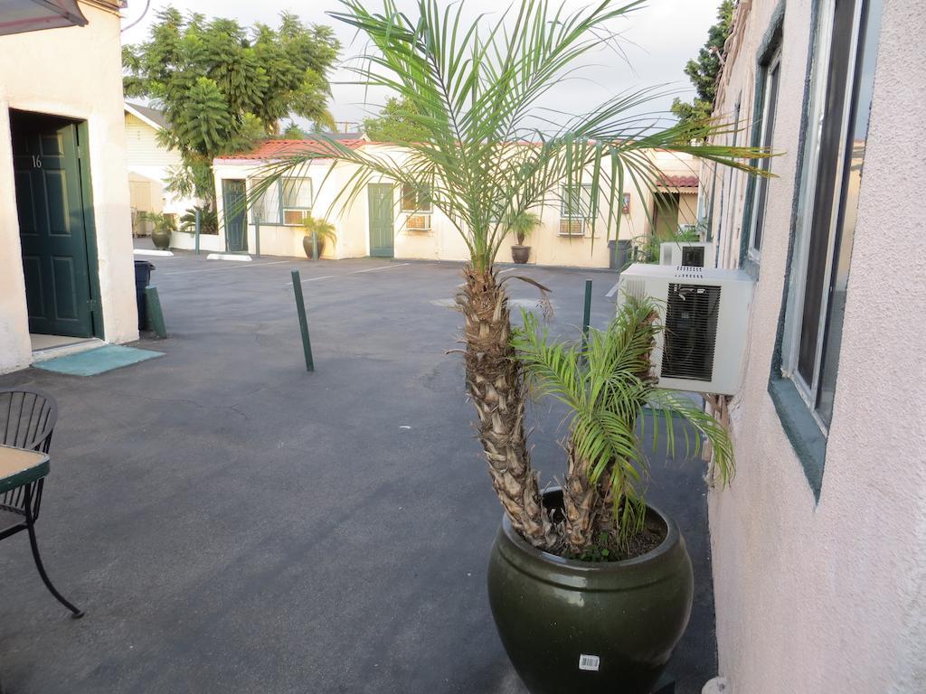 Copacabana Inn Los Angeles Exterior photo