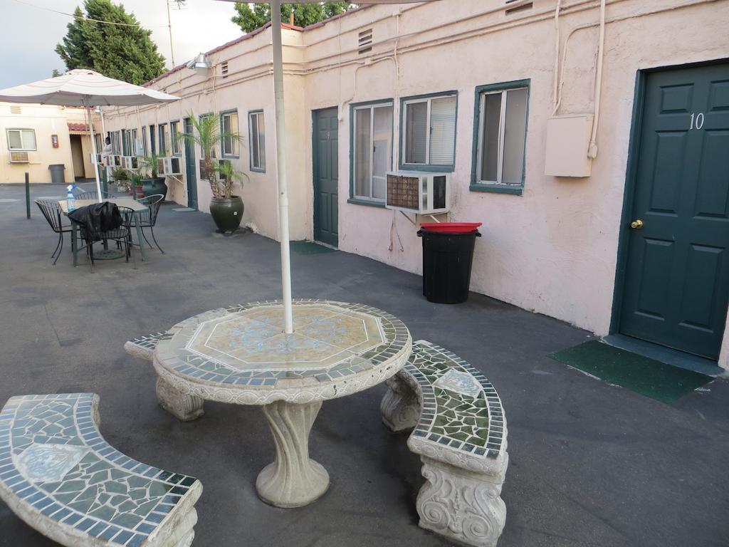 Copacabana Inn Los Angeles Exterior photo